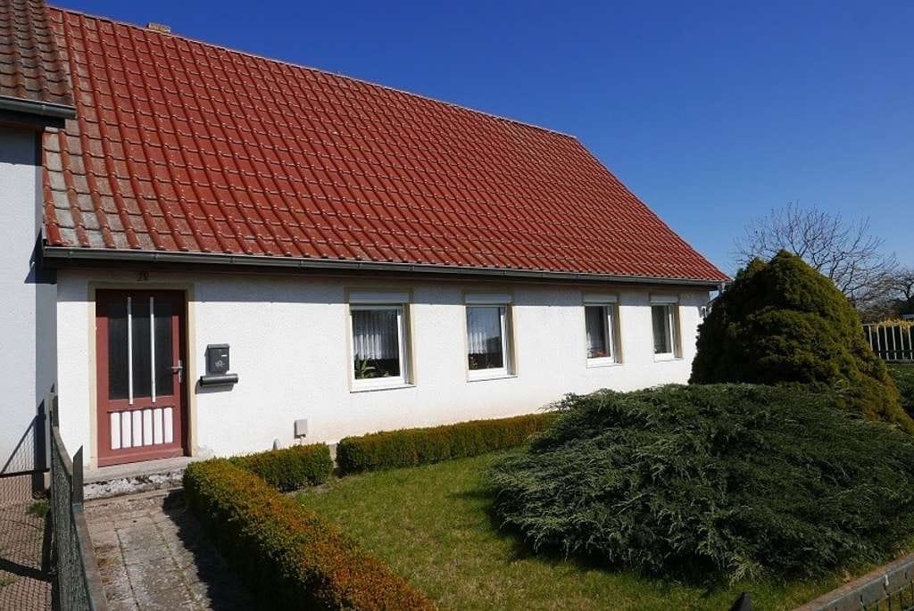 Immobilie in Burow - Wochenendhaus oder Dauerwohnsitz? - Bild 1