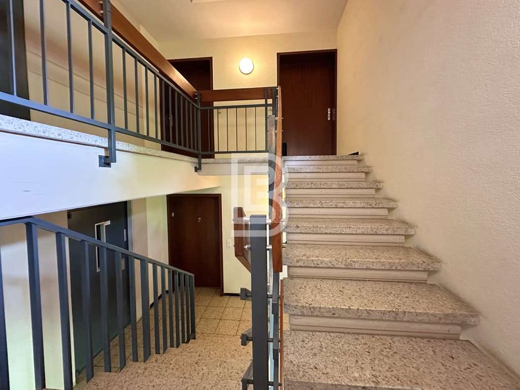Immobilie in Umkirch - Lichtdurchflutete Wohnung mit großzügiger Dachterrasse in ruhiger Lage von Umkirch - Bild 2