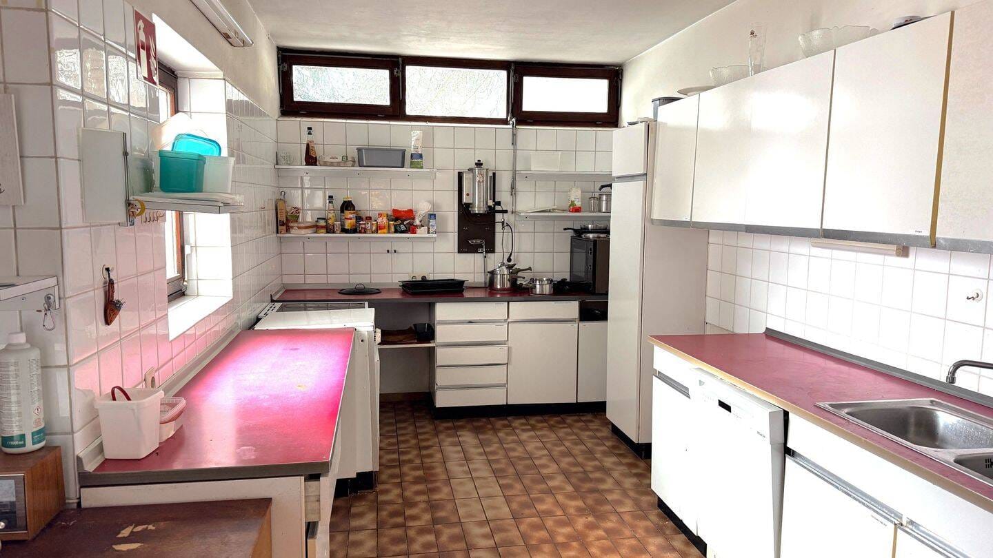 Immobilie in Oberstaufen - Raum für Gäste, Ideen und Leben -  Bed & Breakfast, Gästehaus, Seminarbetrieb oder Mitarbeiterapartements  - Bild 2