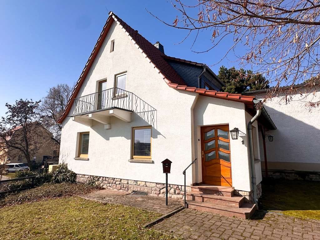 Immobilie in Bad Frankenhausen/Kyffhäuser - WOHNEN MIT AUSBLICK! Großzügiges Einfamilienhaus mit Wintergarten, Balkon und Sonnenterrasse - Bild 0