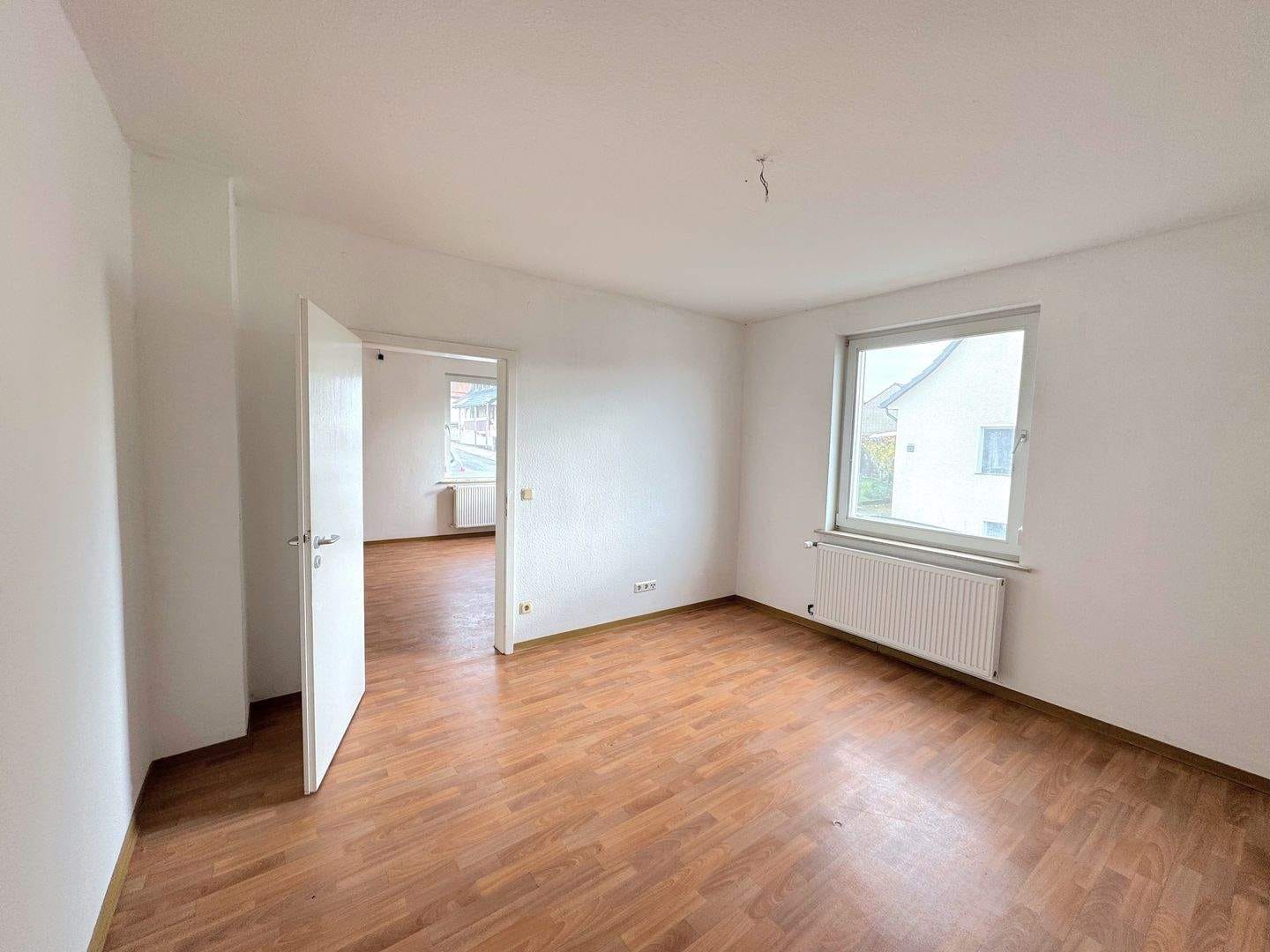 Immobilie in Duderstadt - Überwiegend modernisiertes Einfamilienhaus mit Potenzial - Bild 2