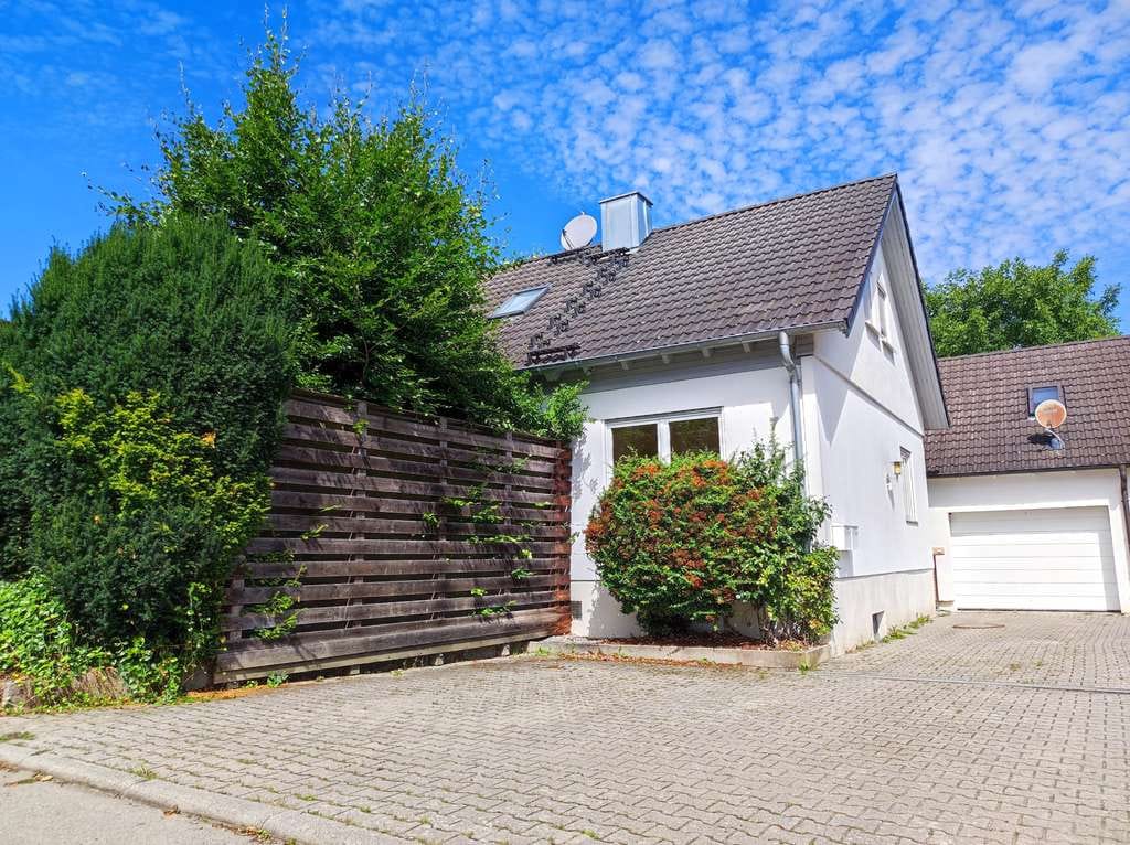 Immobilie in Neustetten - # Einfamilienhaus # großes Grundstück - Bild 0