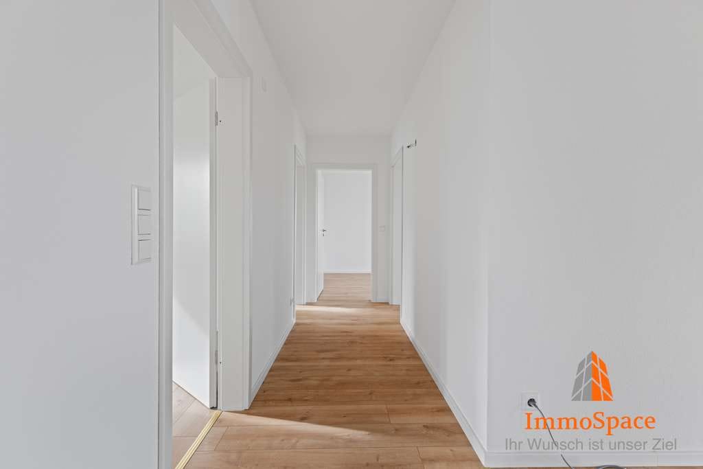 Immobilie in Uttenweiler - IMMOSPACE *** RUHIG GELEGENER BUNGALOW IN IDYLLISCHER ORTSRANDLAGE *** IHR TRAUM VOM WOHNEN *** - Bild 3