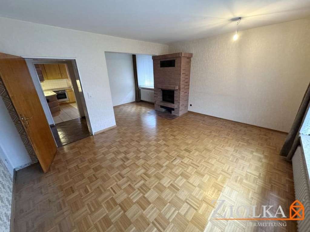 Immobilie in Börßum - Modernisiertes gepflegtes Zweifamilienhaus + Doppelgarage und Außenpool in Börßum - Bild 3