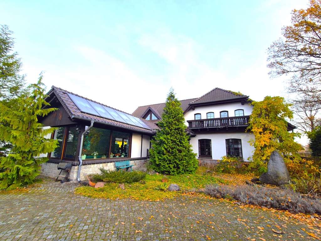 Immobilie in Krausnick-Groß Wasserburg - Stilvolles Architektenhaus in naturvoller Umgebung – Einliegerwohnung – Innenpool – - Bild 4