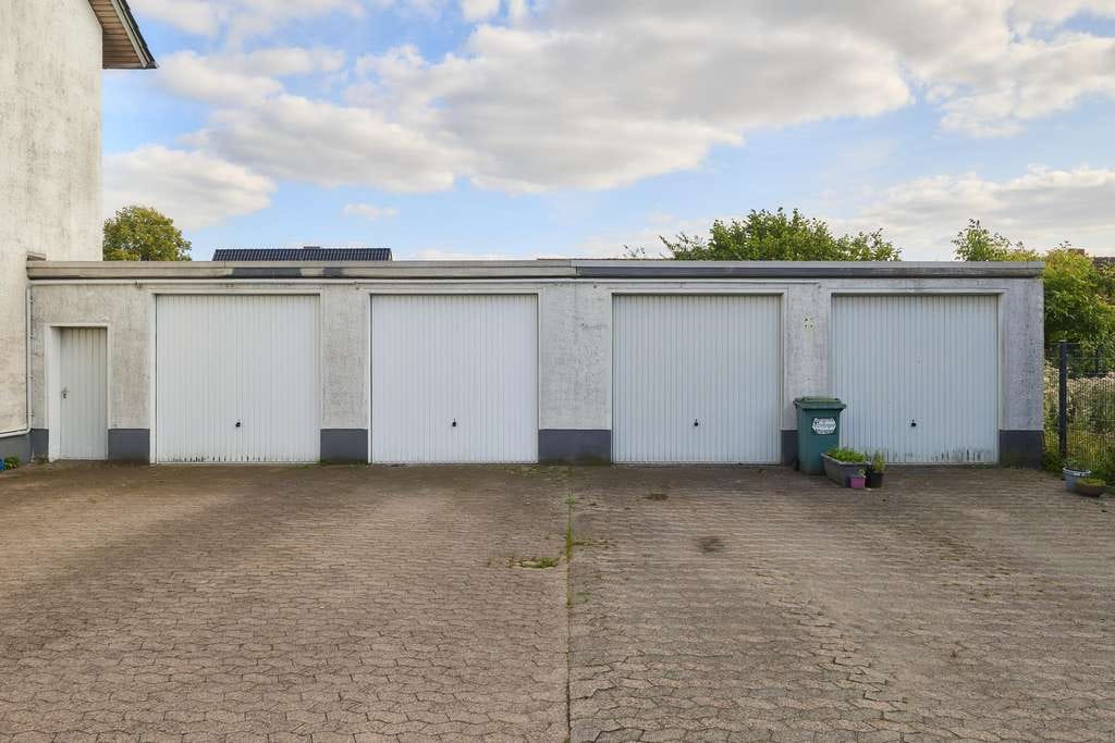 Immobilie in Kirchlengern - Kapitalanlage mit Perspektive - 4-MFH mit WEG-Aufteilung und 4 Grundbüchern in 32278 Kirchlengern - Bild 2