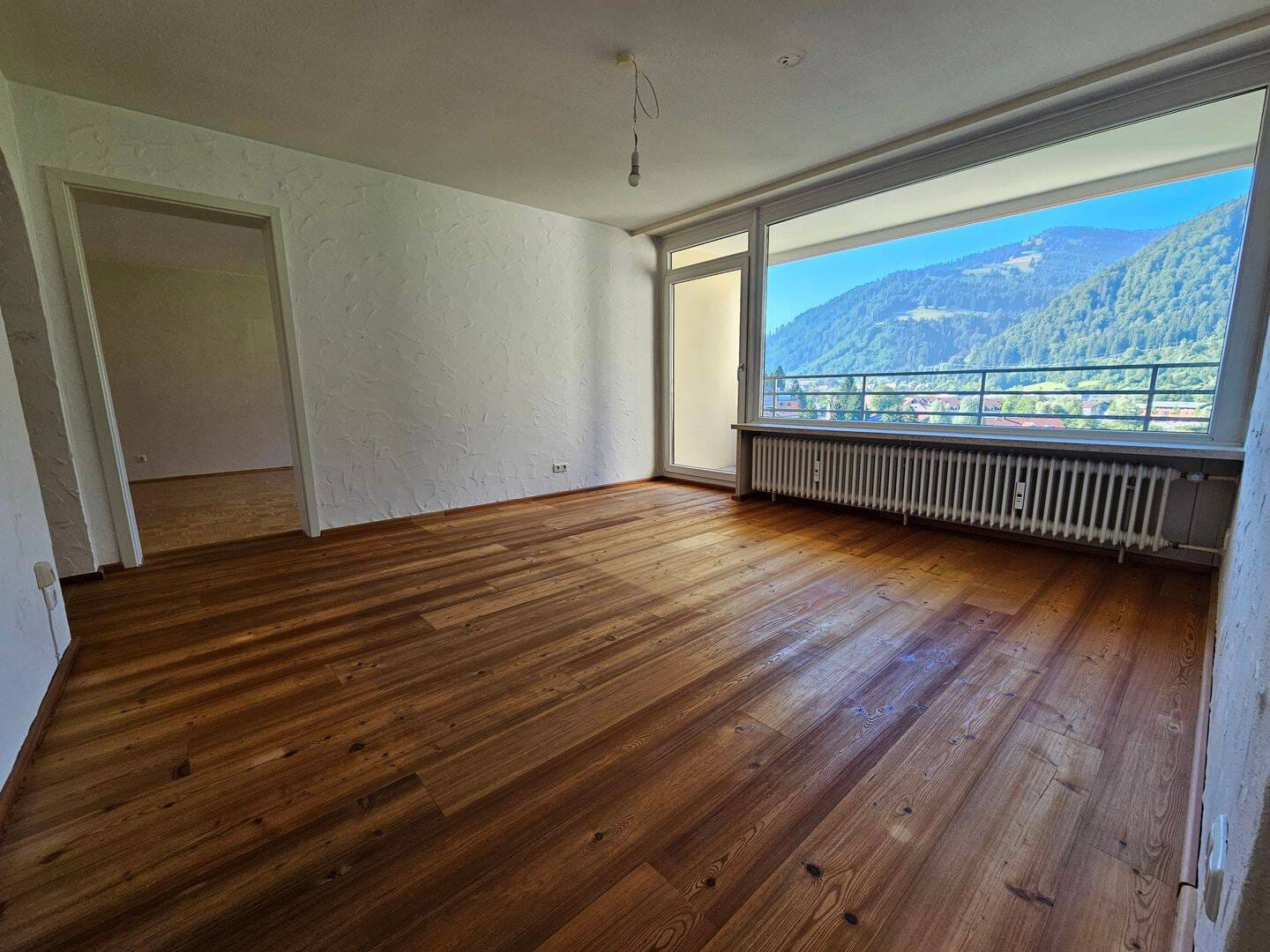Immobilie in Immenstadt im Allgäu - 4 Zimmer Wohnung mit 3 Südbalkonen - Bild 1