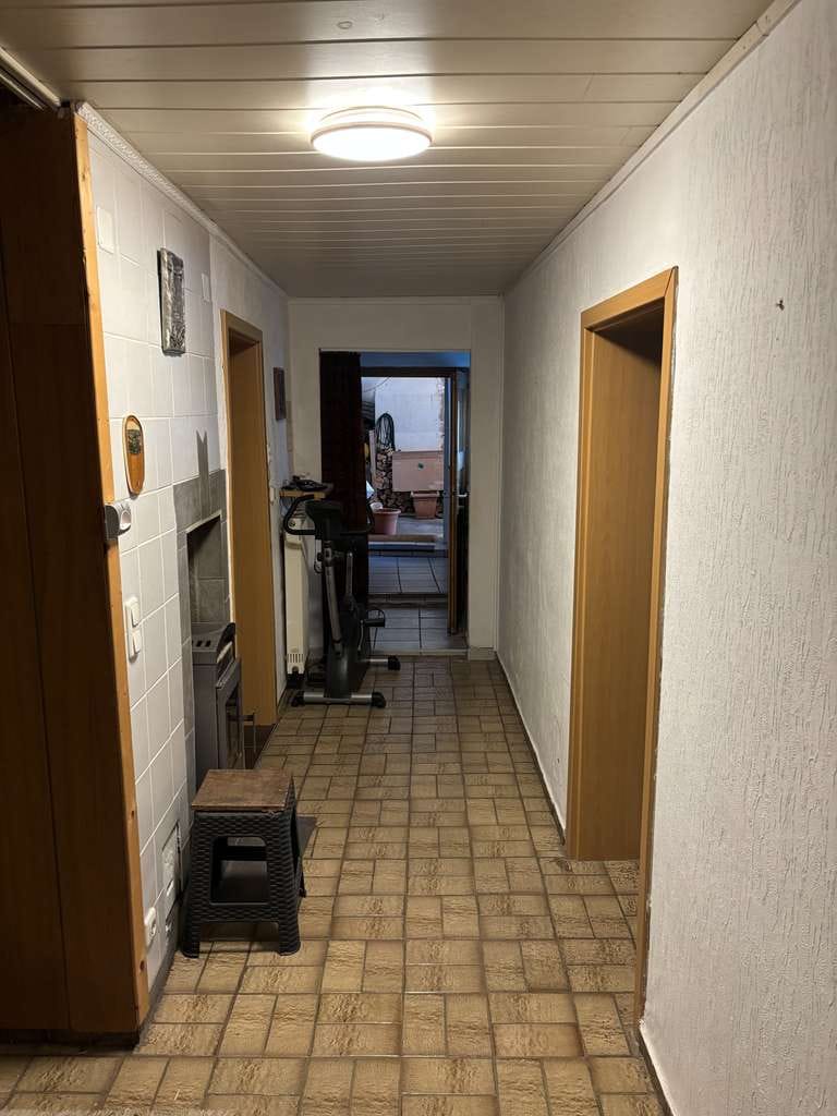 Immobilie in Kaisersesch - Gemütliches Einfamilienhaus mit viel Potenzial zur Selbstverwirklichung in Kaisersesch - Bild 2