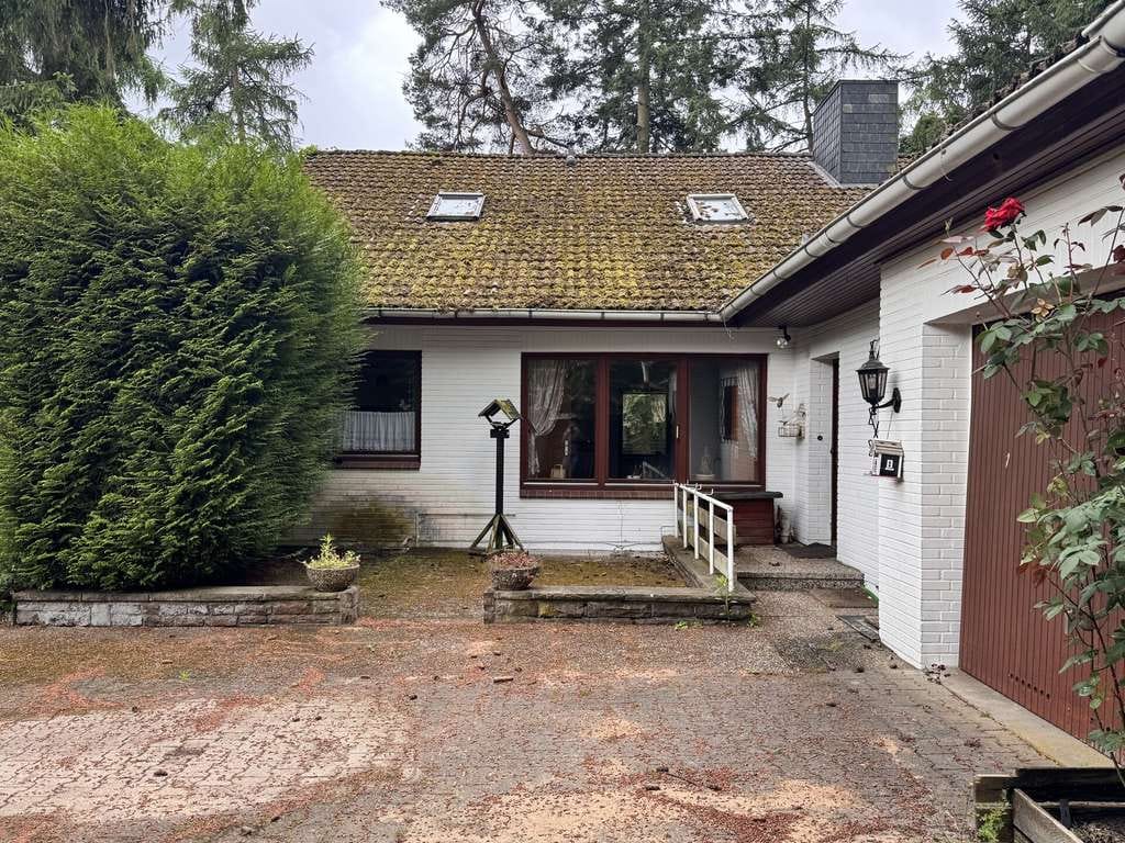 Immobilie in Mölln - Leben in Mölln! Sanierungsbedürftiges Einfamilienhaus in traumhafter Sackgassenlage zu verkaufen! - Bild 4