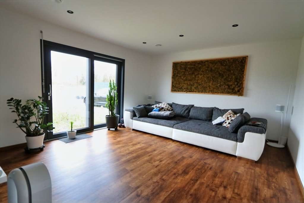 Immobilie in Schulendorf - Modernes und energieeffizientes Neubau Einfamilienhaus in ruhiger Umgebung! - Bild 3