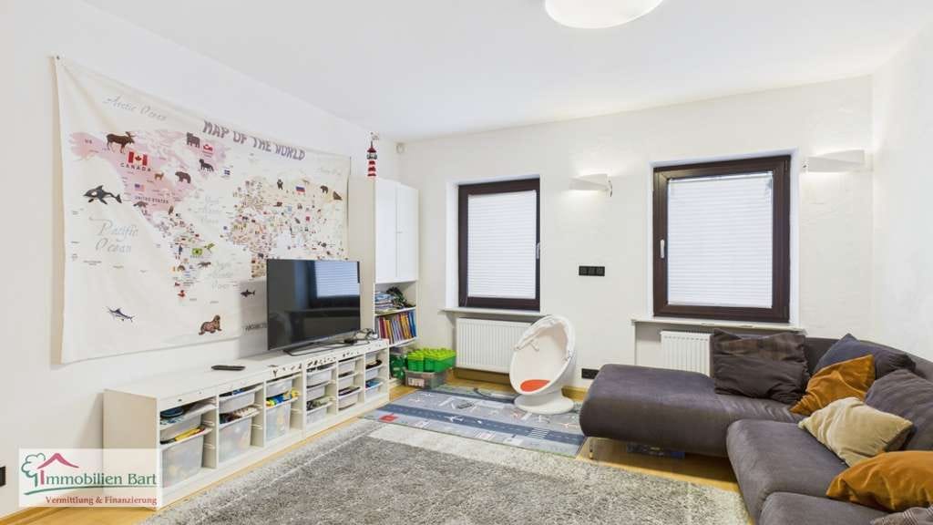 Immobilie in Perl - GRENZE L - SCHENGEN: RENOVIERTES WOHNHAUS /  197 M² WFL. / 5 SCHLAFZ. / GARTEN UND GARAGE - Bild 3