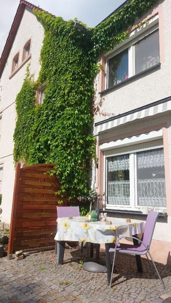 Immobilie in Ebersbach - Zwei-Familien-Haus mit Scheune und viel Platz zu verkaufen - Bild 2