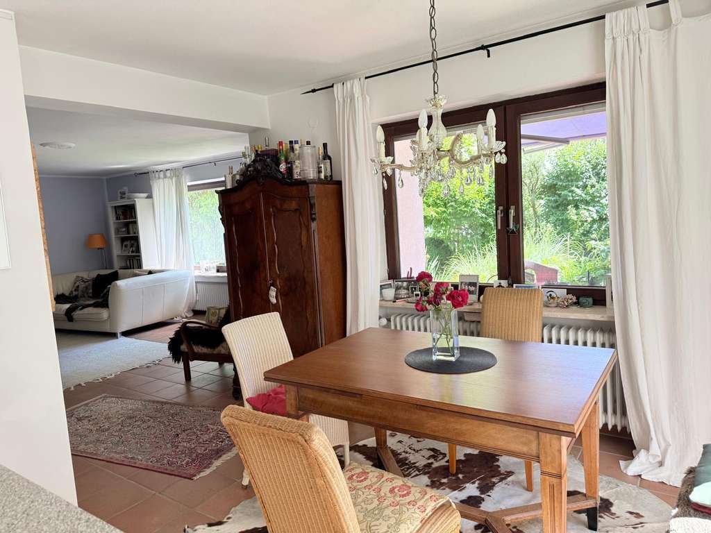 Immobilie in Kaufering - *Dorf-KaufeIring/Alt-Kaufering*Idyllische Wohnung mit herrlichem Gartengrundstück und Terrasse* - Bild 4