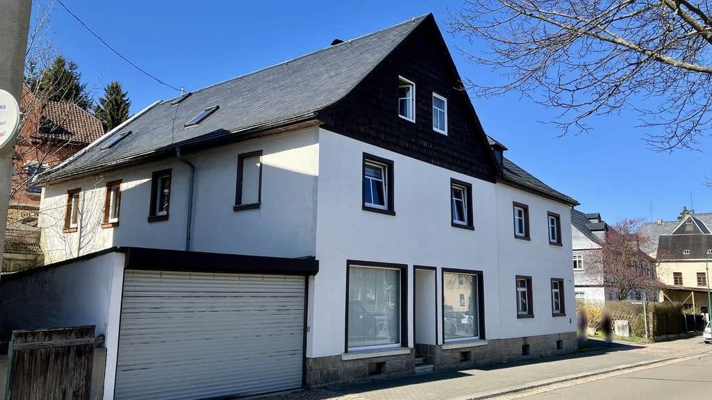 Immobilie in Ellefeld - Viel Raum für viele Ideen! - Bild 0