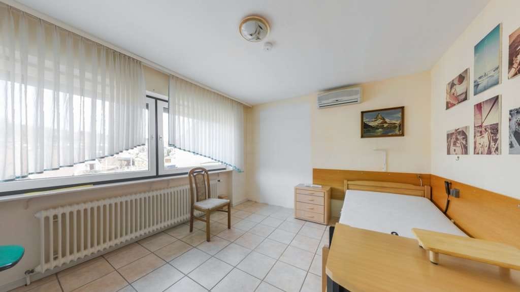 Immobilie in Jettenbach - Walmdachbungalow mit XXL-Grundstück - Bild 3