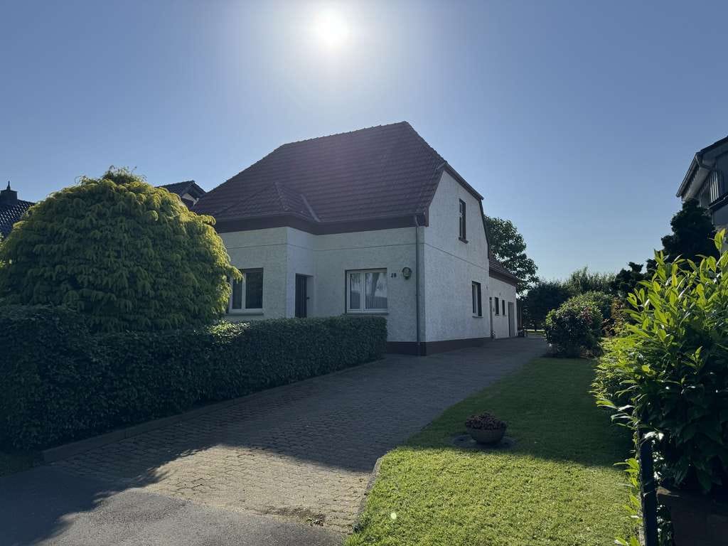 Immobilie in Hille - Schönes Einfamilienhaus in Hille, Rothenuffeln, ruhige Lage am Fuße des Wiehengebirges zu verkaufen - Bild 0