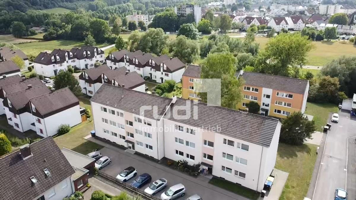 Immobilie in Bad Driburg - - Exklusive, schöne und modernisierte Wohnung im Kurort nahe Stadtpark, Bahnhof, Gräflichem Park - - Bild 2