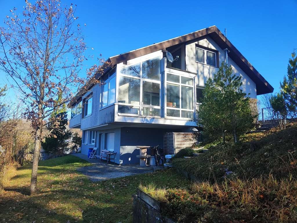 Immobilie in Fluorn-Winzeln - Idyllisches Einfamilienhaus in unvergleichbarer Lage mit Einliegerwohnung und großem Garten  - Bild 2