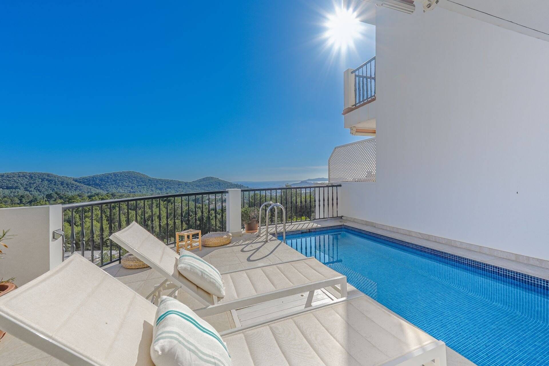 Immobilie in Miesitz - Lichtdurchflutetes Penthouse mit schönen Meerblick, 4 Schlafzimmern und privaten Pool - Bild 1