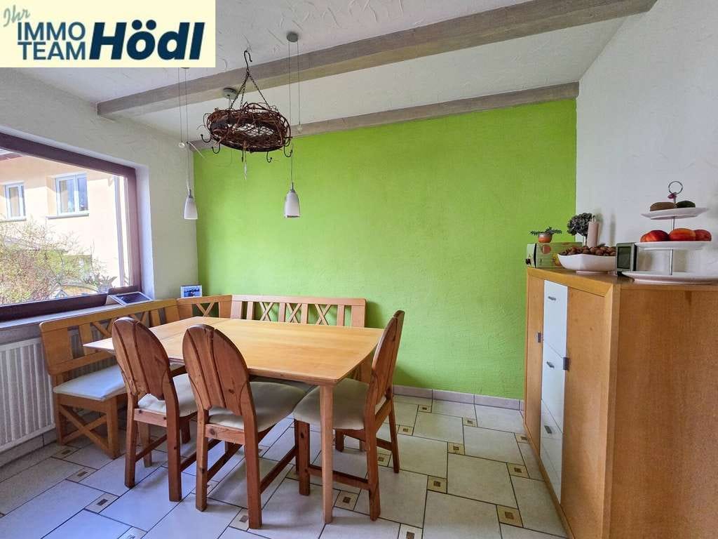 Immobilie in Lichtenstein - Doppelhaushälfte mit Garten und Garage - viel Platz für die ganze Familie - Bild 3