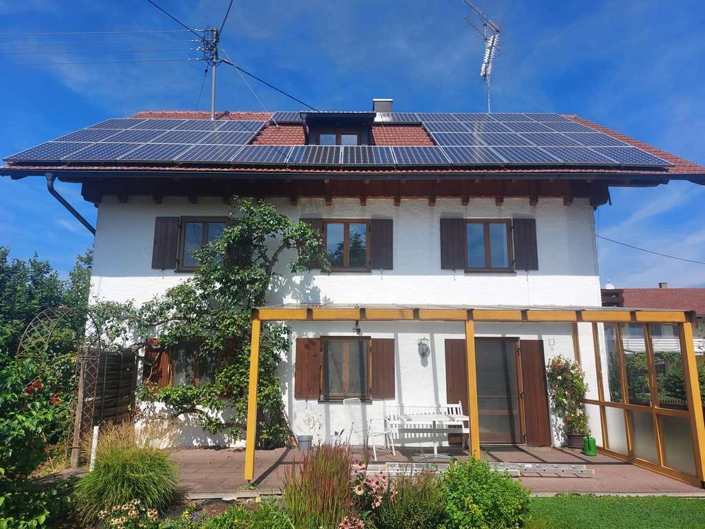 Immobilie in Westerheim - 3-Familien-Haus mit 2 Gärten und 2 Balkonen - Bild 0