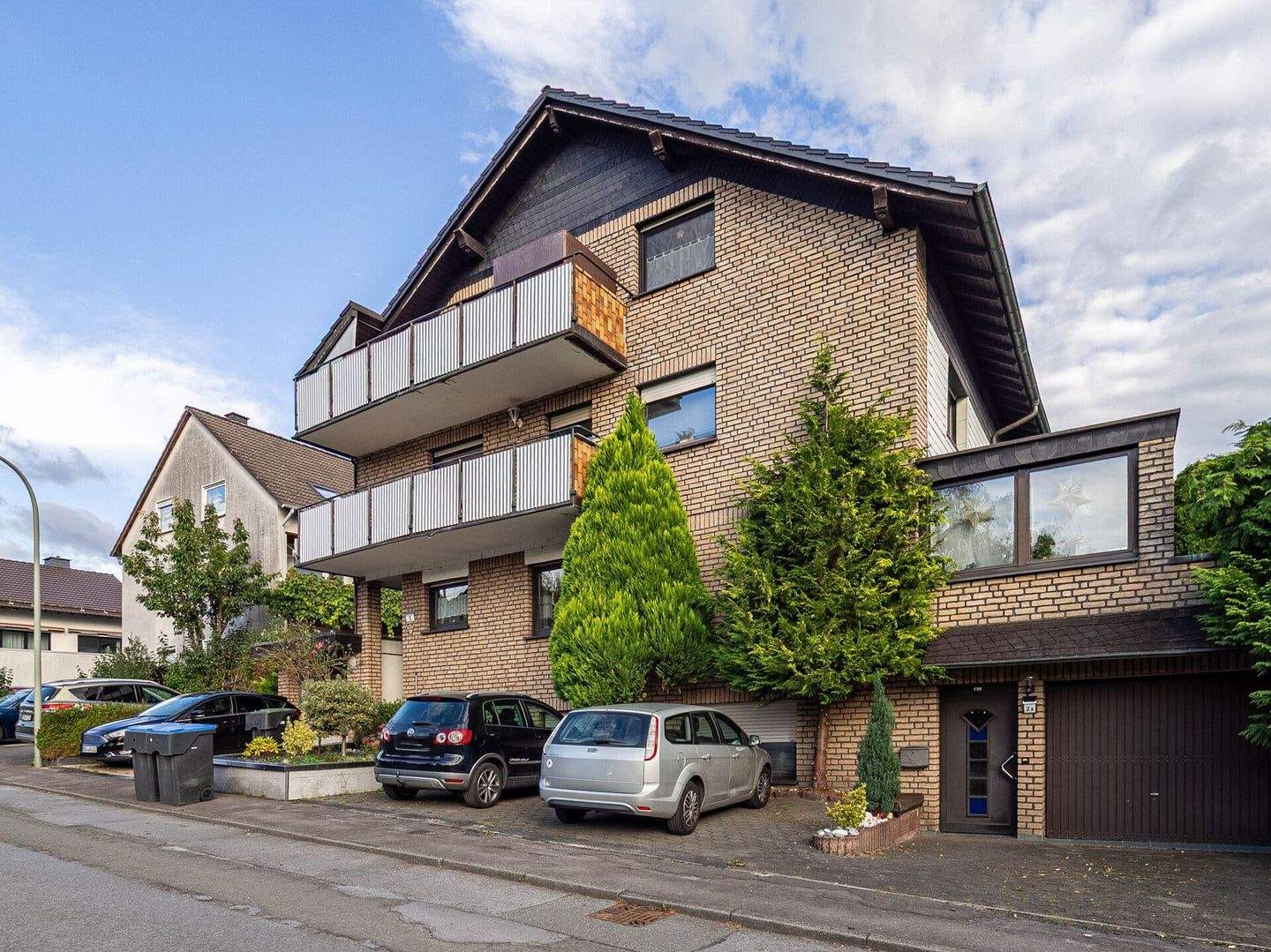Immobilie in Arnsberg - Solide Kapitalanlage: Teilvermietetes Mehrfamilienhaus in Oeventrop! - Bild 1