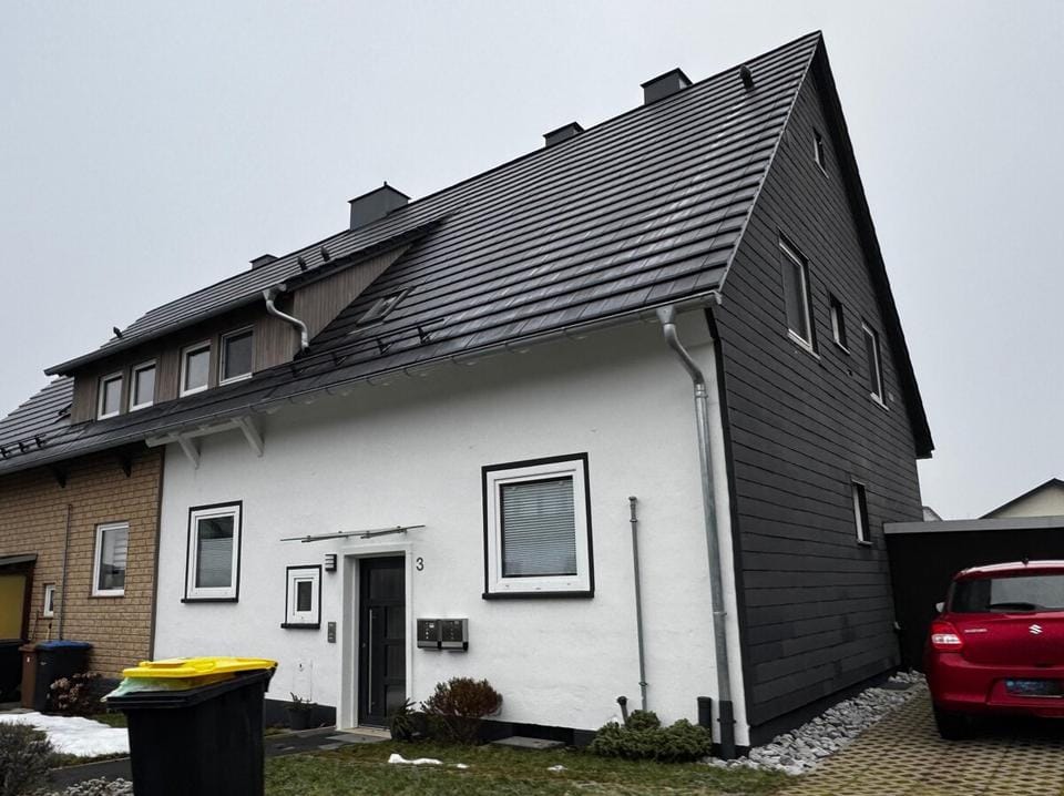 Immobilie in Driedorf - Driedorf-Roth: Haus mit 2 modernen und gepflegten Wohneinheiten - Bild 0