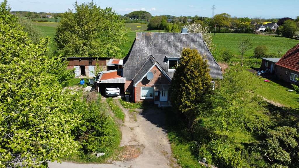 Immobilie in Sterup - Kopf aus, Landluft an: Großzügiges Naturgrundstück für Macher und Ruhesuchende - Bild 1