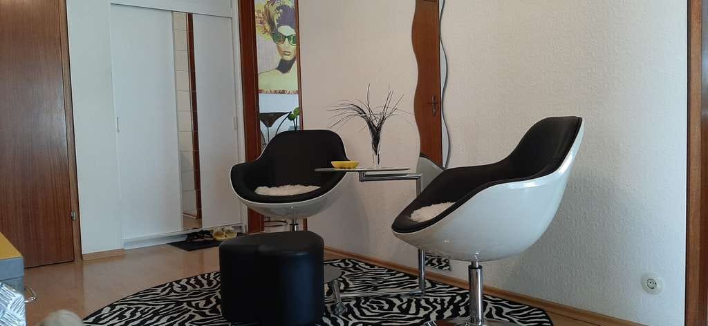 Immobilie in Schemmerhofen - 4 - Zimmer Dachgeschosswohnung - Bild 2