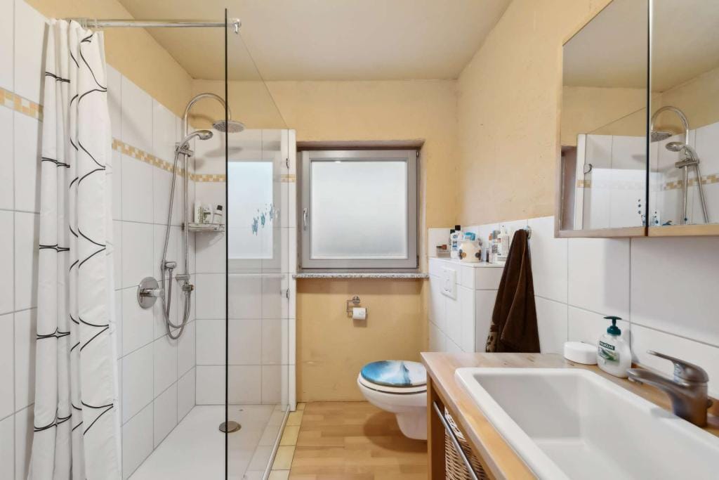 Immobilie in Horhausen - Großzügiges Wohnhaus mit - Garten - Garage und traumhaftem Ausblick! - Bild 2