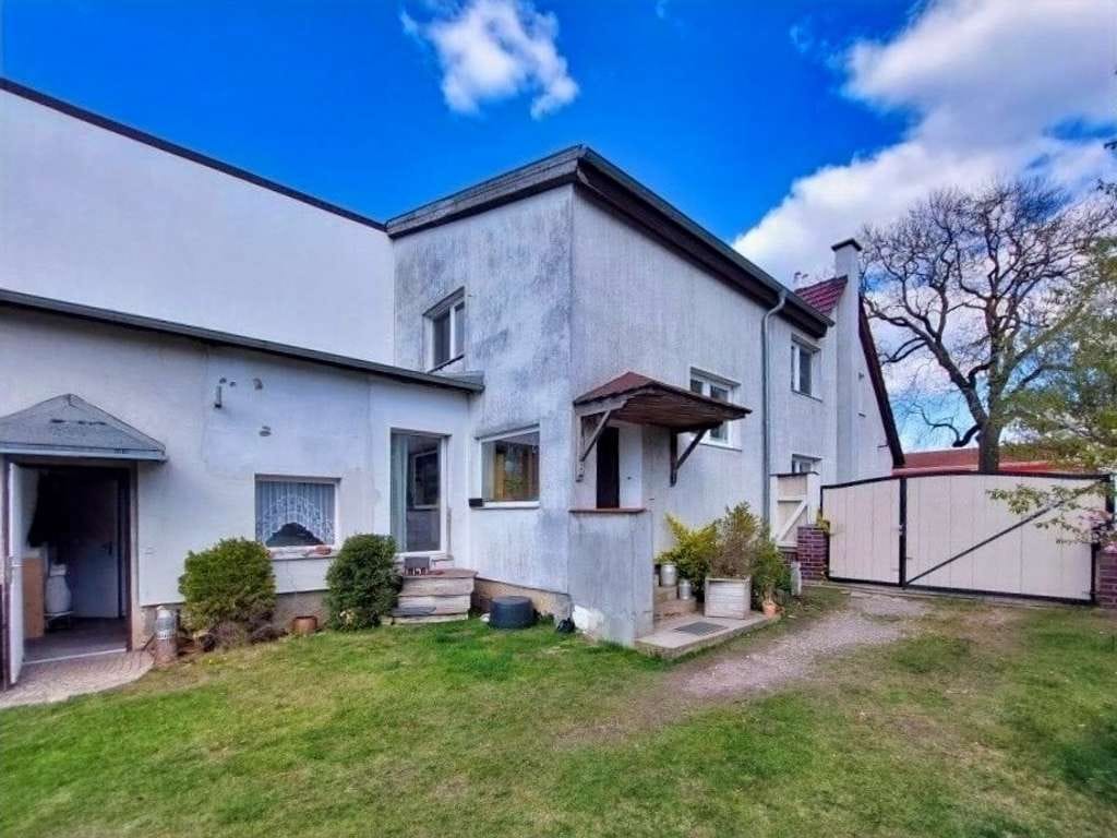 Immobilie in Lebus - Ein Zuhause mit Herz – Charmante Doppelhaushälfte in Lebus mit traumhaftem Garten und weitem Feld - Bild 2