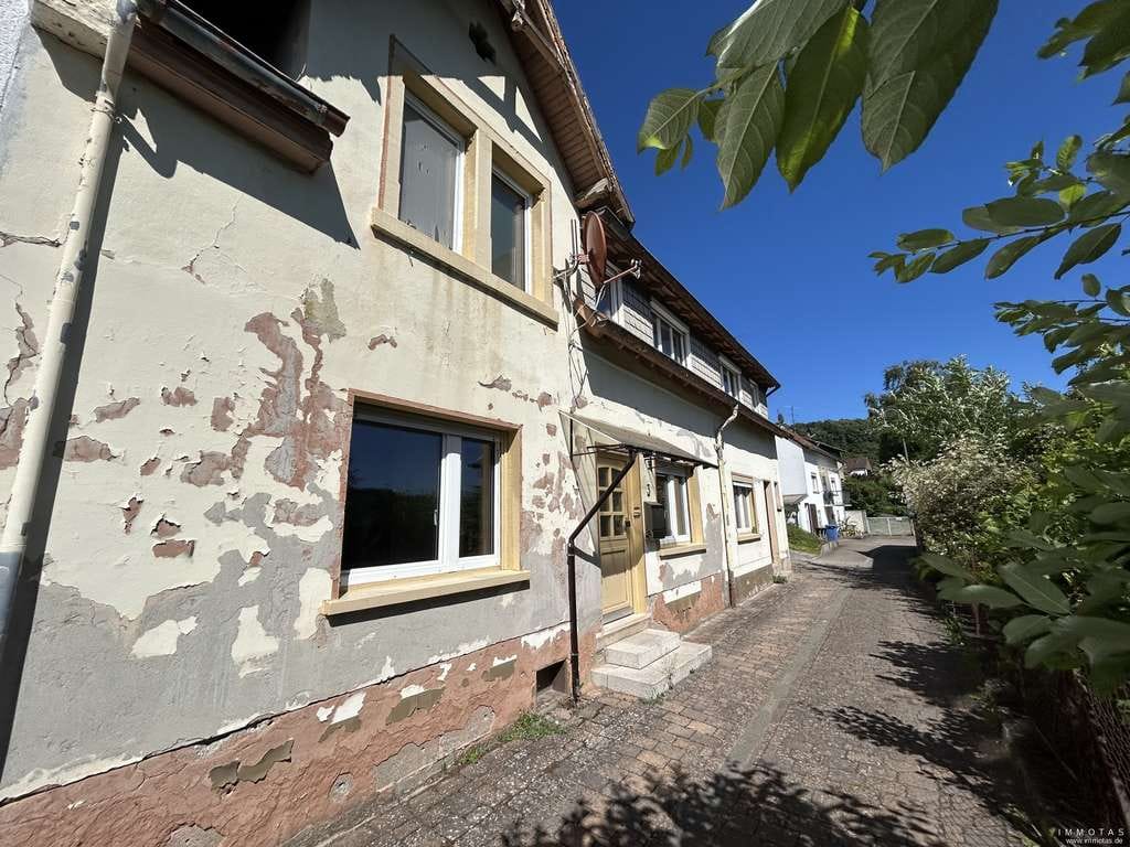 Immobilie in Olsbrücken - BIETERVERFAHREN - PROVISIONSFREI - Einfamilienhaus ohne Garten - umfassend sanierungsbedürftig - Bild 0