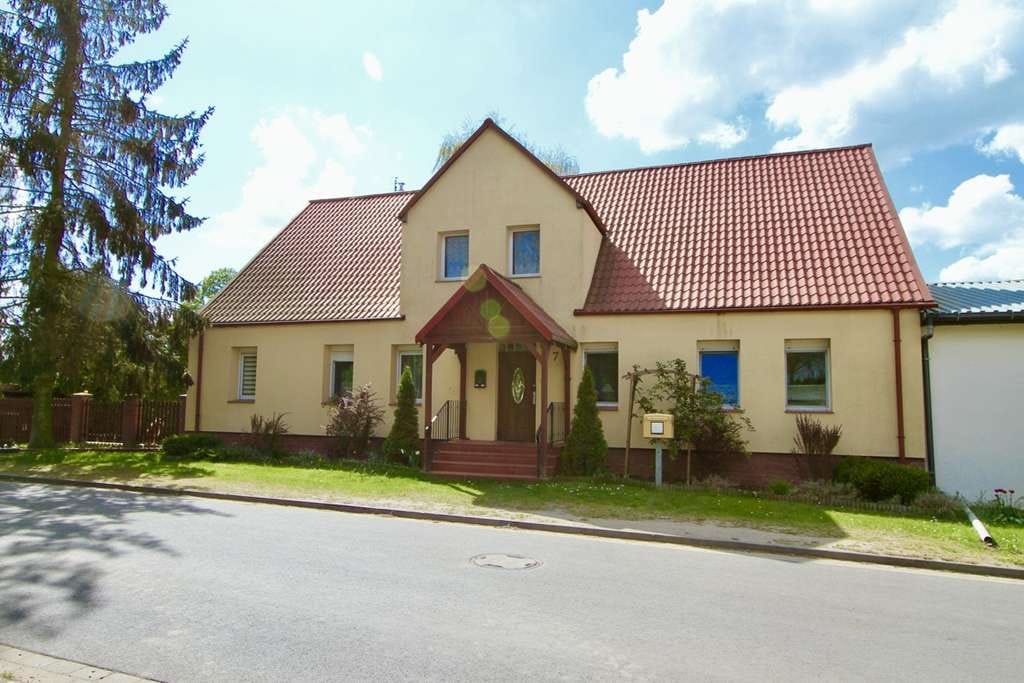 Immobilie in Gartz (Oder) - HORN IMMOBILIEN ++ schönes Einfamilienhaus mit Ausbaureserve - Bild 1