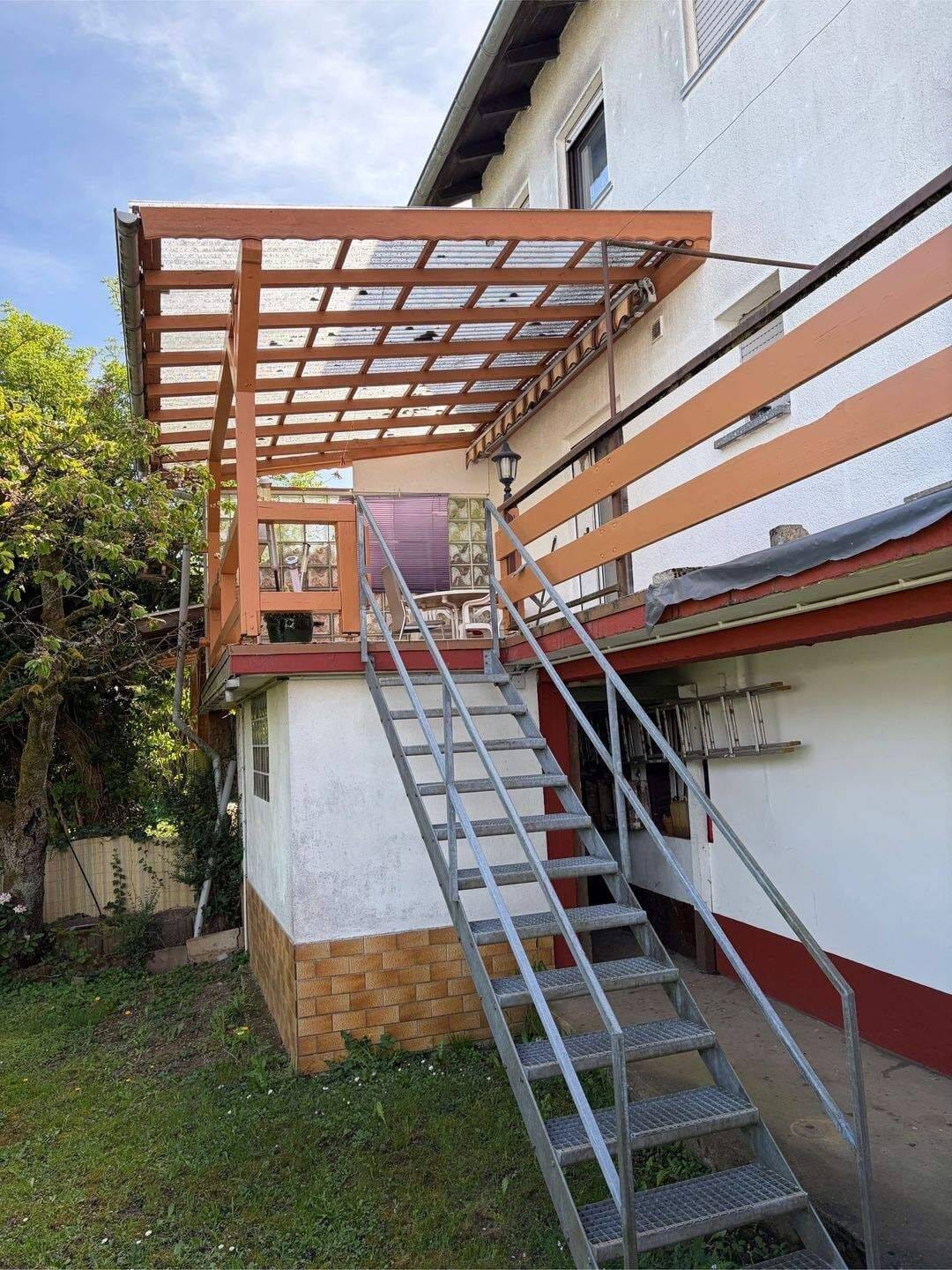 Immobilie in Vinningen - Schönes großzügiges Einfamilienhaus in zentraler Lage in Vinningen - Bild 3