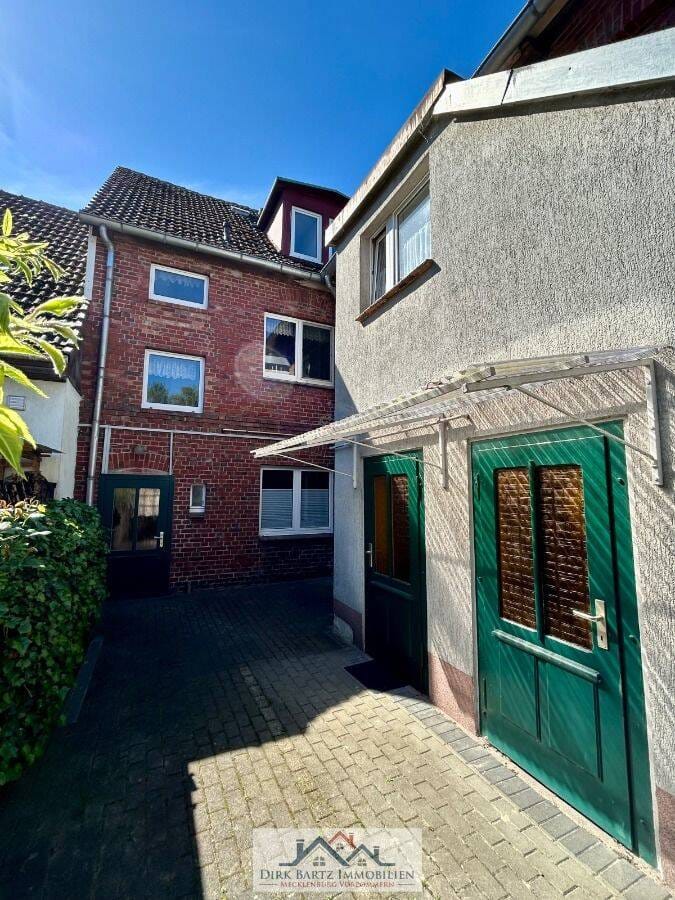 Immobilie in Loitz - Mehrfamilienhaus in Loitz an der Peene zu verkaufen. - Bild 1