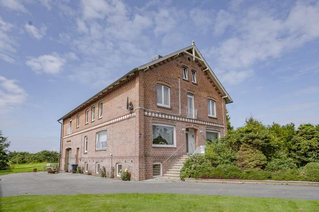 Immobilie in Grünendeich - Exklusives Anwesen im Alten Land – historischer Obsthof mit Bauland und außergewöhnlichem Potenzial - Bild 2