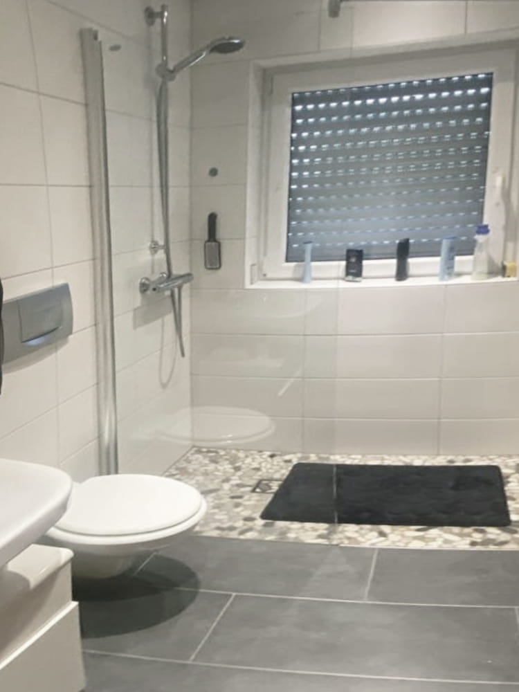 Immobilie in Freudenstadt - TOP LAGE IN FREUDENSTADT: IHR EXKLUSIVES ZUHAUSE – RUHIG, KOMFORTABEL, WERTBESTÄNDIG! - Bild 4
