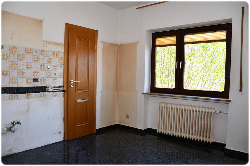 Immobilie in Vöhl - Freistehendes Einfamilienhaus mit Einliegerwohnung in naturnaher Ortsrandlage! - Bild 4