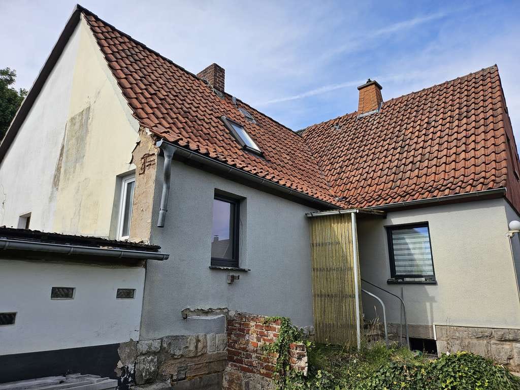 Immobilie in Korbach - Zwangsversteigerung ! Doppelhaushälfte mit Garten in ruhiger Lage - Bild 1