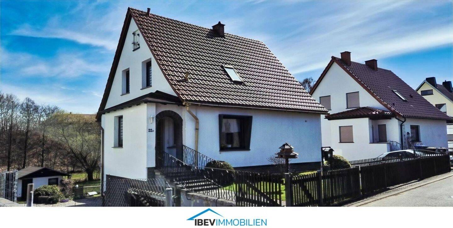 Immobilie in Mohlsdorf-Teichwolframsdorf - Gepflegtes Haus in ruhiger Lage - Bild 0