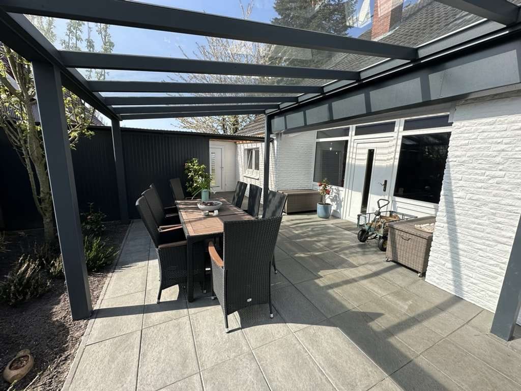 Immobilie in Ostrhauderfehn - Tolles Einfamilienhaus mit Einlieger- und Obergeschosswohnung im Herzen von Ostrhauderfehn! - Bild 2