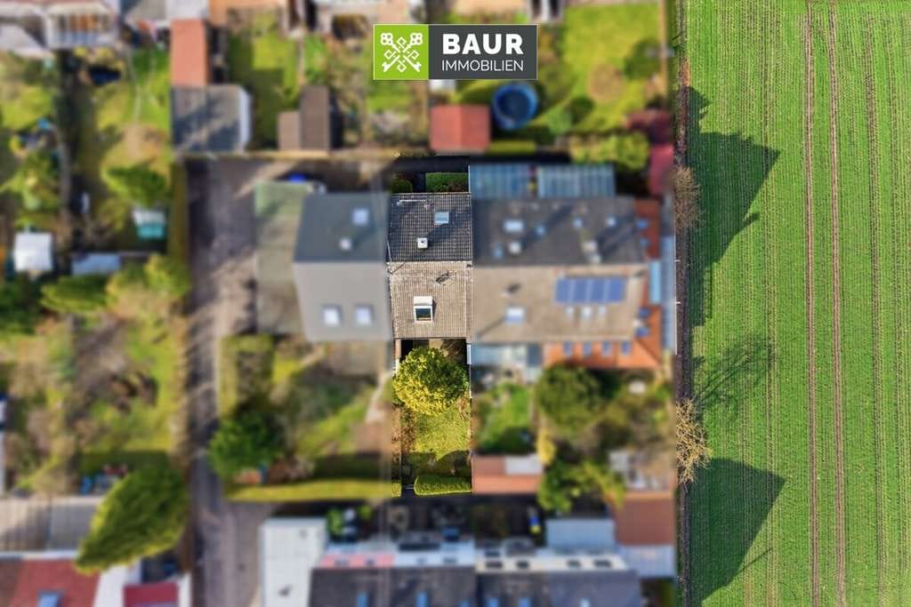 Immobilie in Friedberg - Charmantes Reihenmittelhaus in ruhiger Lage vor den Toren Augsburgs mit großem Selbstverwirklichungs - Bild 2