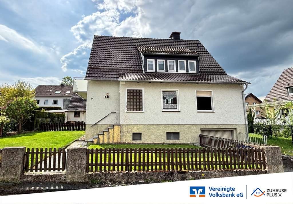 Immobilie in Willebadessen - Wohnhaus Bj. 1958 - ruhige Lage - schönes 823 qm Grundstück - Bild 2
