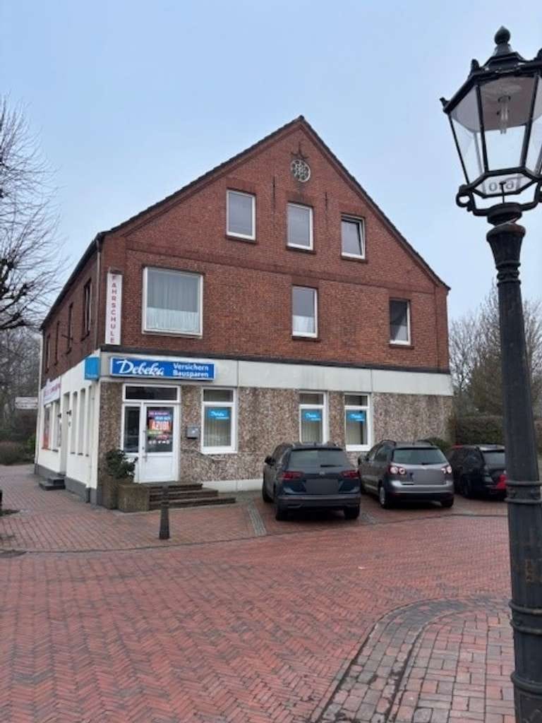 Immobilie in Papenburg - Investoren aufgepasst! Wohn- u. Geschäftshaus (ca. 420 m² Wohn- u. Gewerbefläche) in Aschendorf - Bild 2