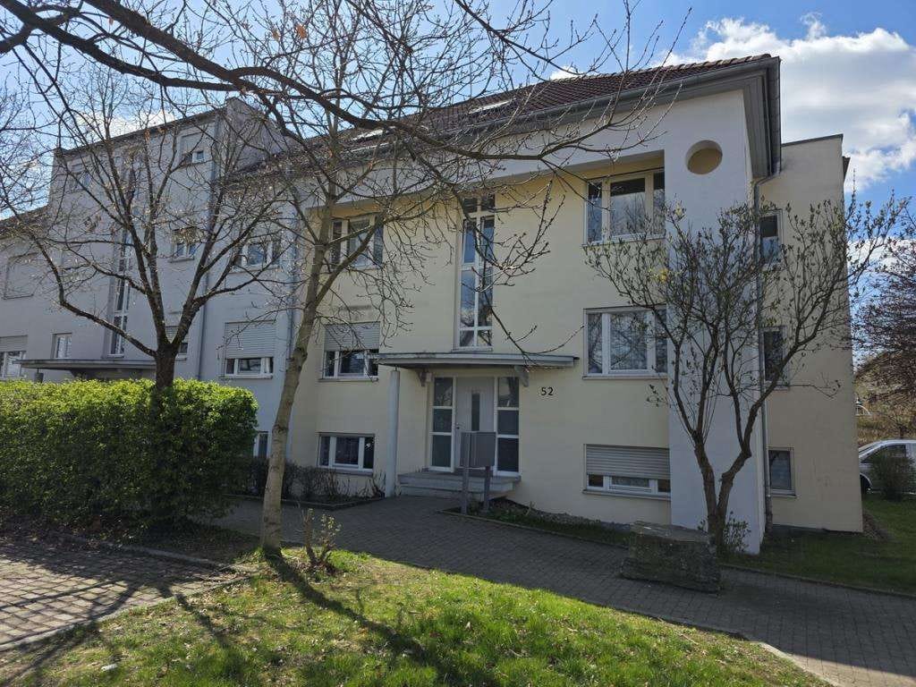 Immobilie in Steinenbronn - PROVISIONSFREI * Im Herzen von Steinenbronn – VERMIETETE 2-Zimmerwohnung mit Balkon! - Bild 0