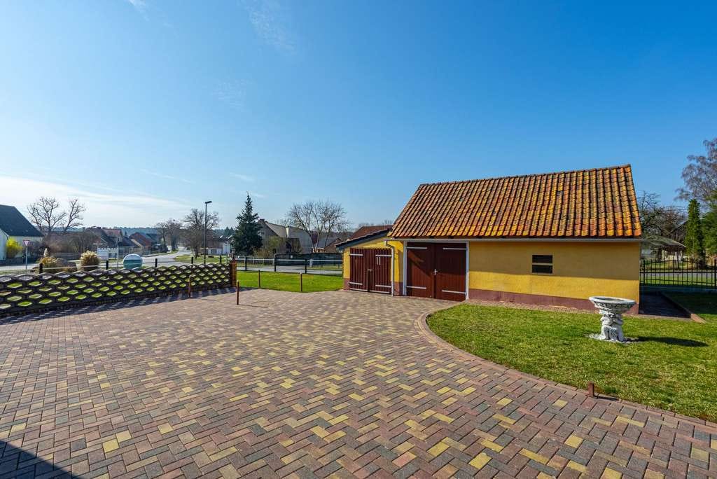 Immobilie in Märkische Heide - modernisiertes Einfamilienhaus mit Garage und Nebengebäude - Bild 2