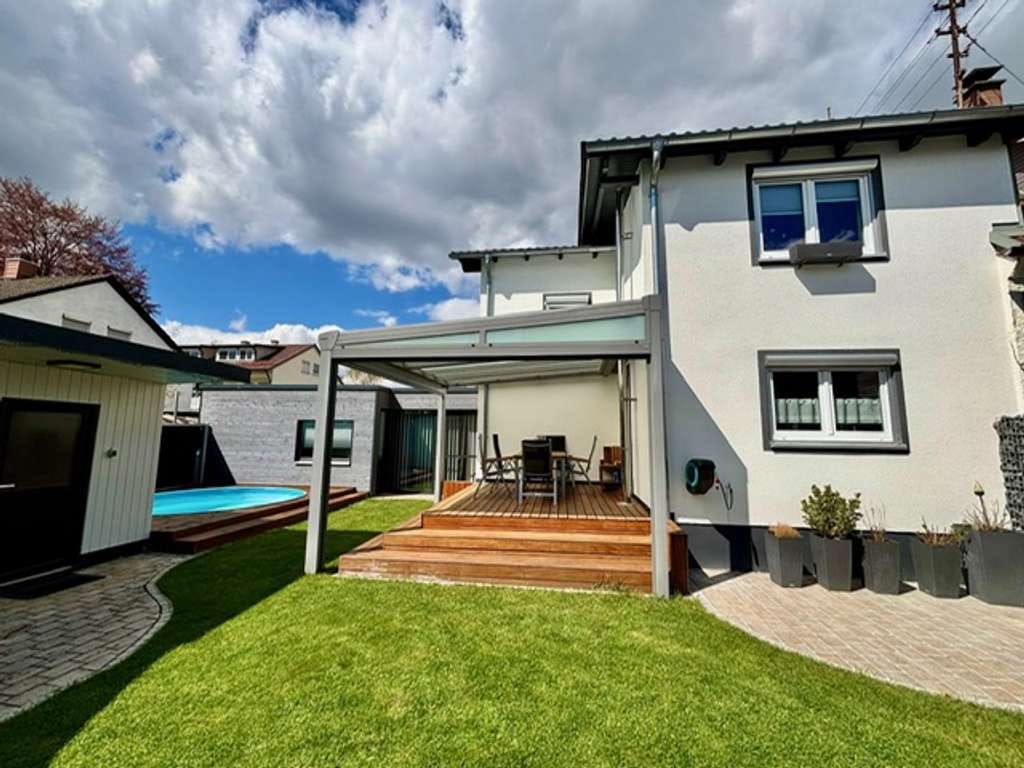 Immobilie in Benningen - Wellness-Oase in Benningen Stilvolles Refugium mit Kamin, Pool & Jacuzzi, Terrasse und Garten - Bild 2