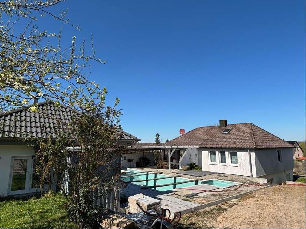 Immobilie in Kirchberg an der Jagst - Wohnhaus mit Nebengebäude und großem Grundstück! - Bild 3