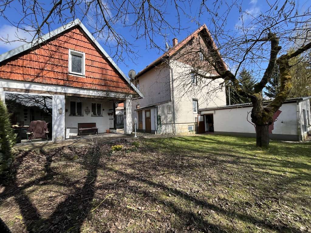 Immobilie in Helbedündorf - Charmantes Ein- bis Zweifamilienhaus mit Nebengebäude-Ensemble und idyllischem Gartenparadies - Bild 2