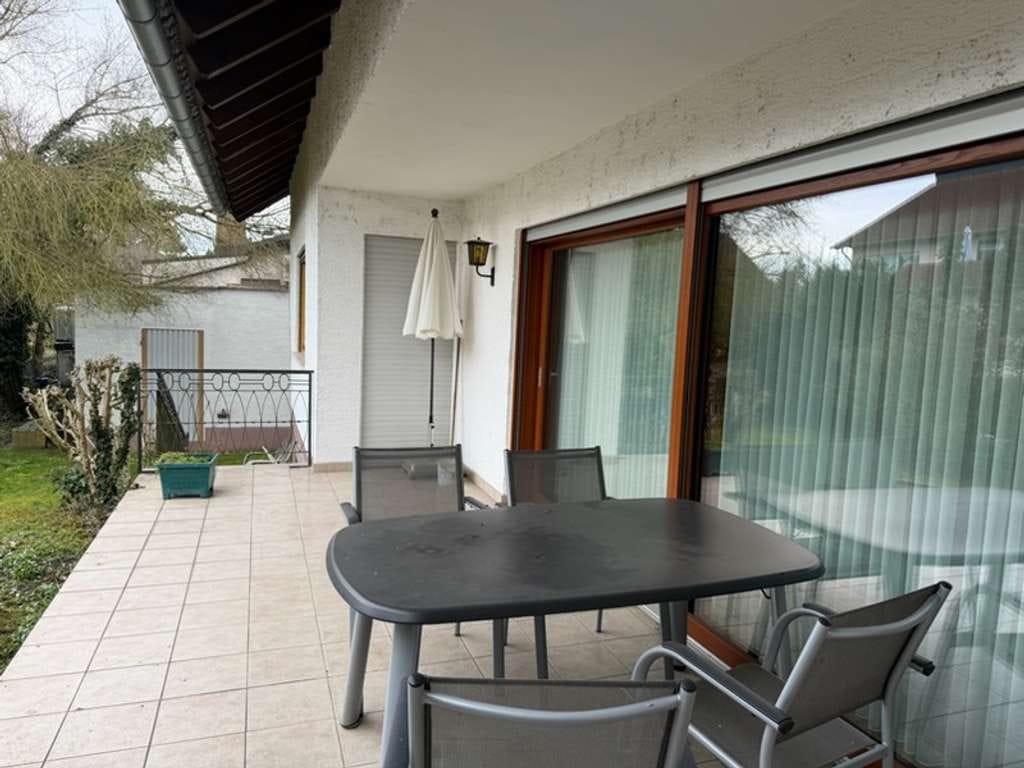 Immobilie in Stockstadt - Grundsolides Einfamilienhaus mit herrlichem Grundstück in bester Wohnlage - Bild 3